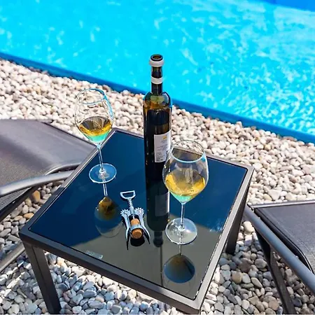 펜션 Awesome In With Private Swimming Pool, Be Inside Or Outside